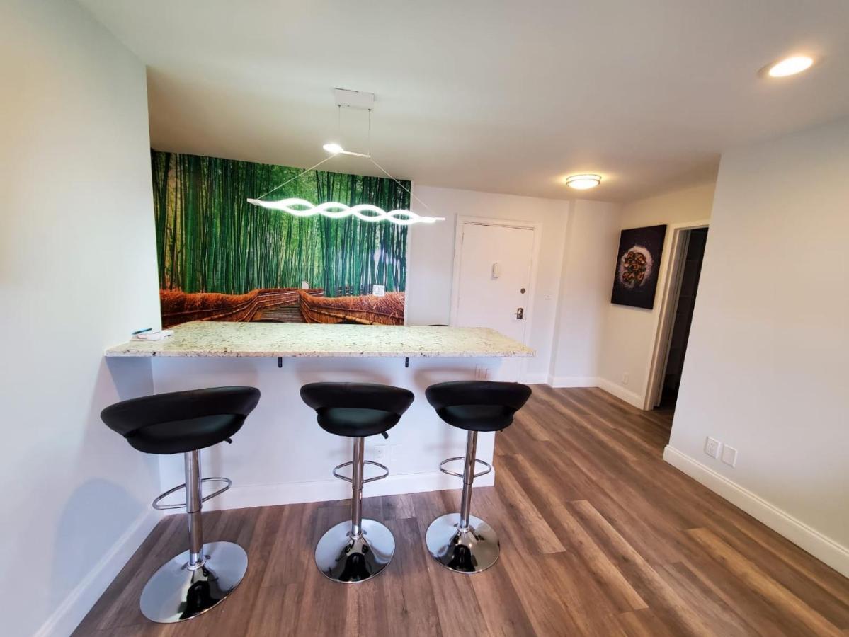 Just Renovated 3 Br/2Bath/ Parking+ Downtown View Lejlighed Atlanta Eksteriør billede