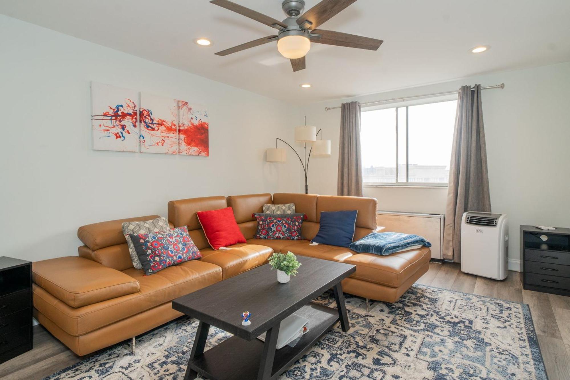 Just Renovated 3 Br/2Bath/ Parking+ Downtown View Lejlighed Atlanta Eksteriør billede
