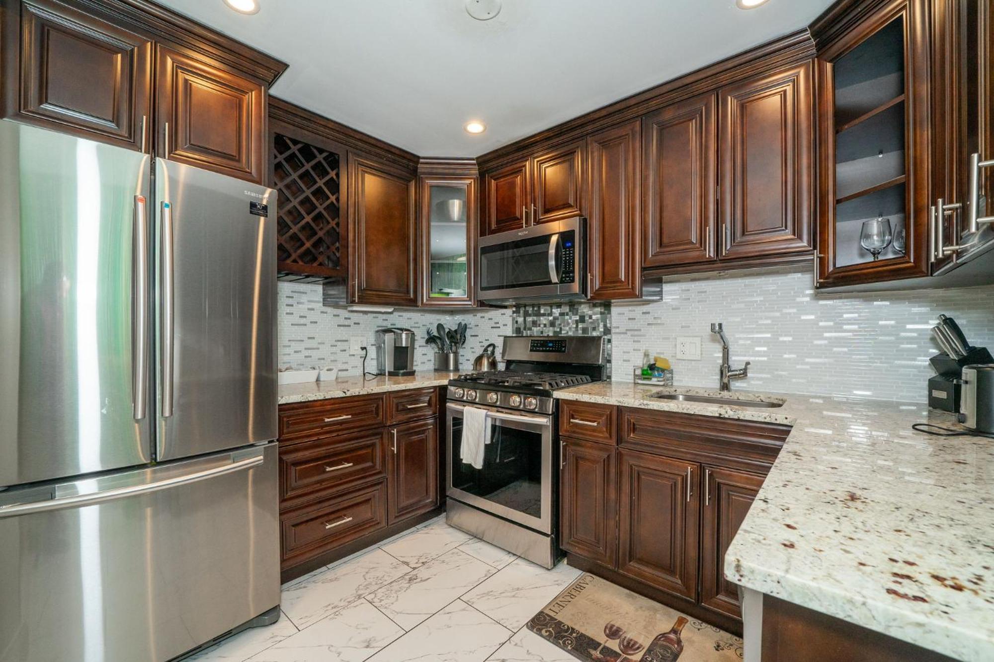 Just Renovated 3 Br/2Bath/ Parking+ Downtown View Lejlighed Atlanta Eksteriør billede