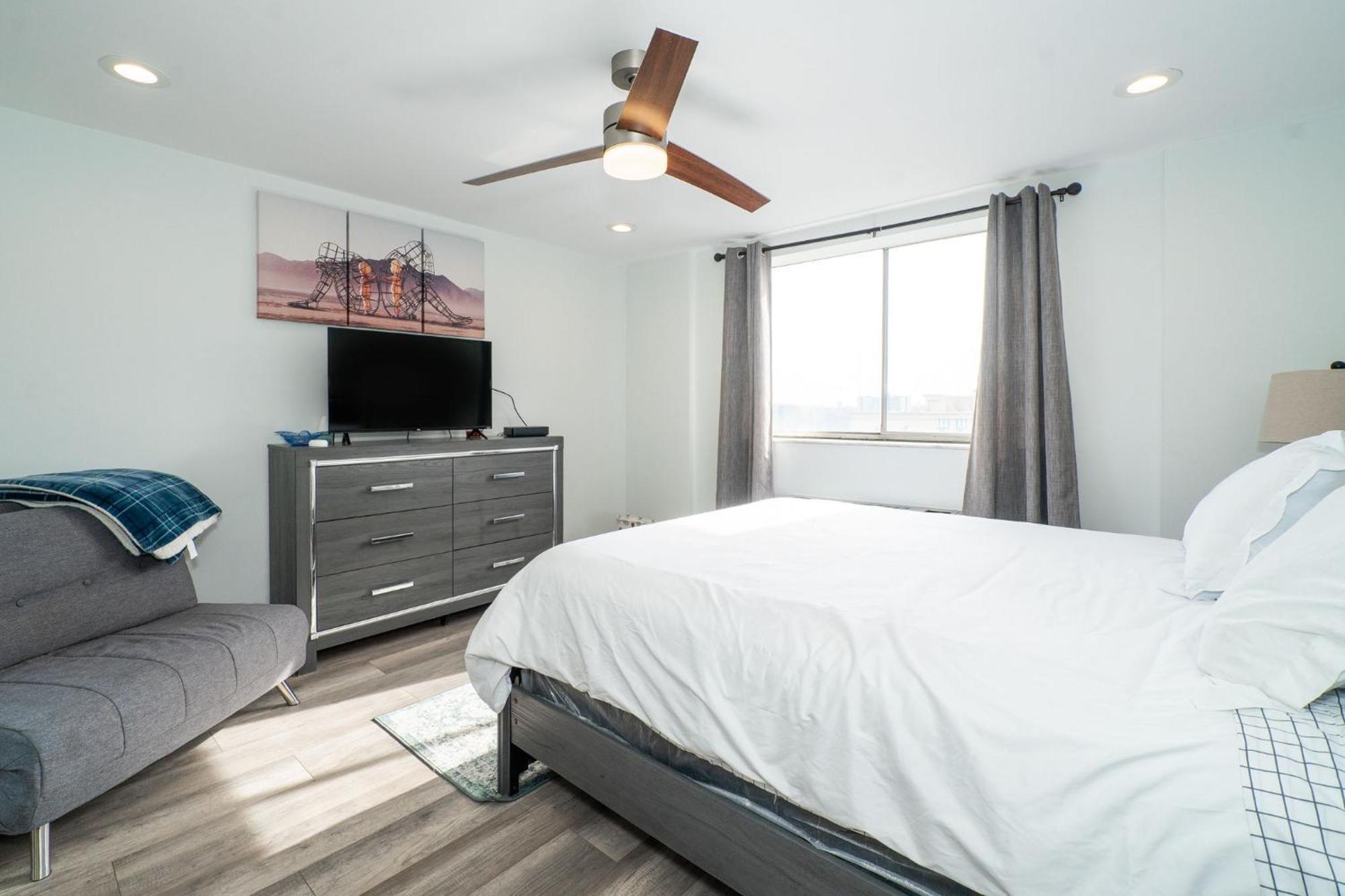 Just Renovated 3 Br/2Bath/ Parking+ Downtown View Lejlighed Atlanta Eksteriør billede