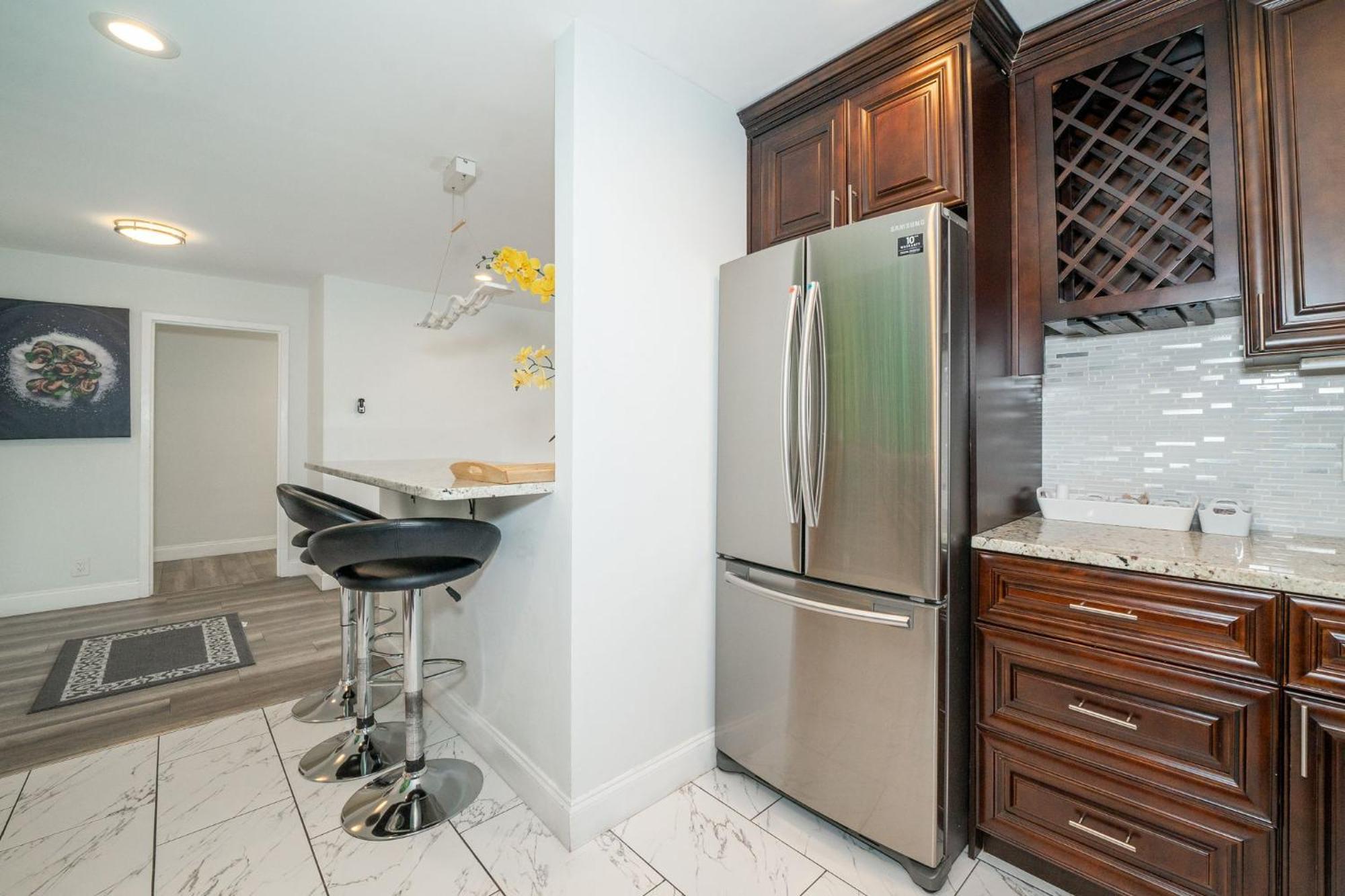 Just Renovated 3 Br/2Bath/ Parking+ Downtown View Lejlighed Atlanta Eksteriør billede