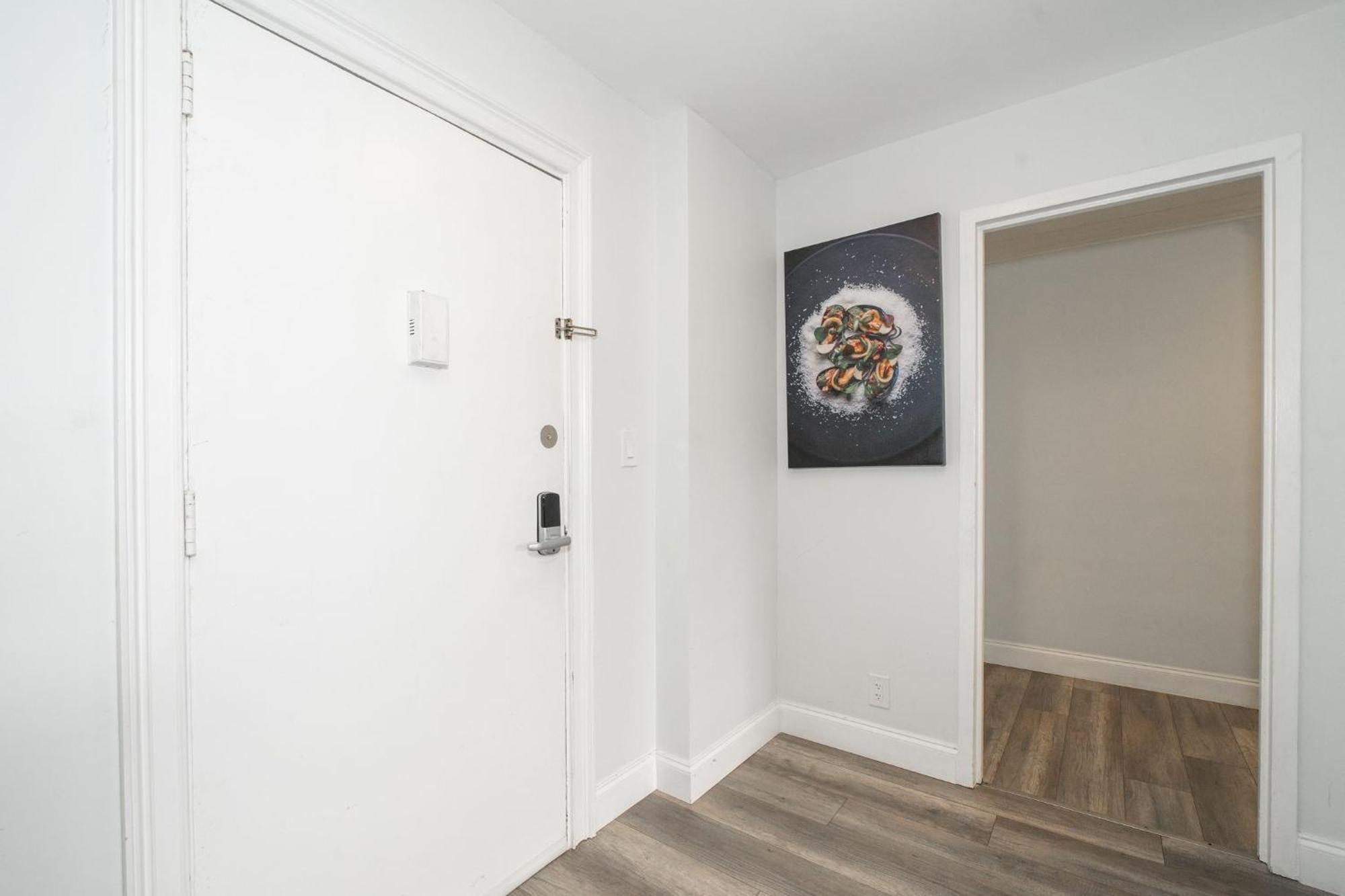Just Renovated 3 Br/2Bath/ Parking+ Downtown View Lejlighed Atlanta Eksteriør billede