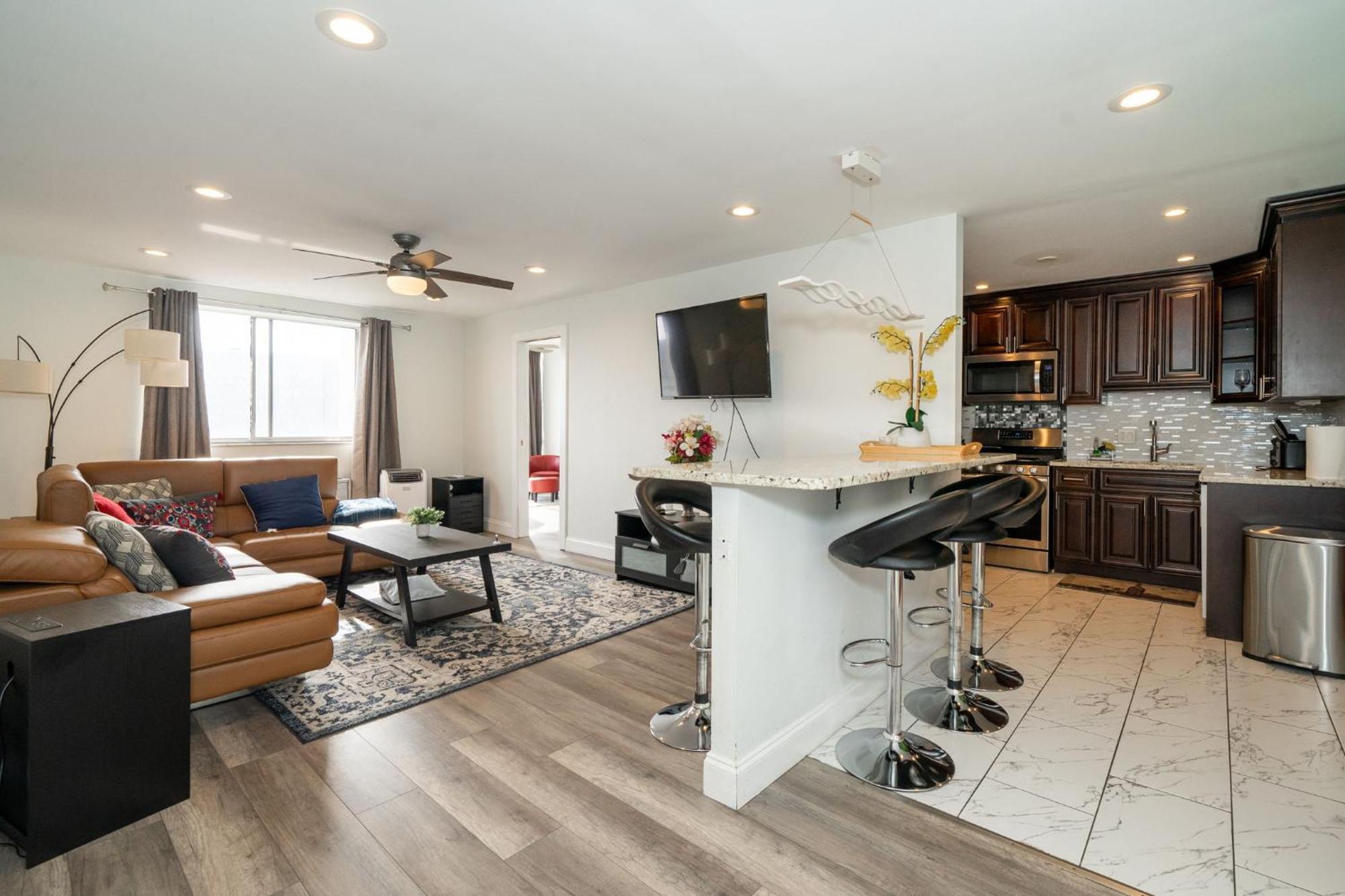 Just Renovated 3 Br/2Bath/ Parking+ Downtown View Lejlighed Atlanta Eksteriør billede